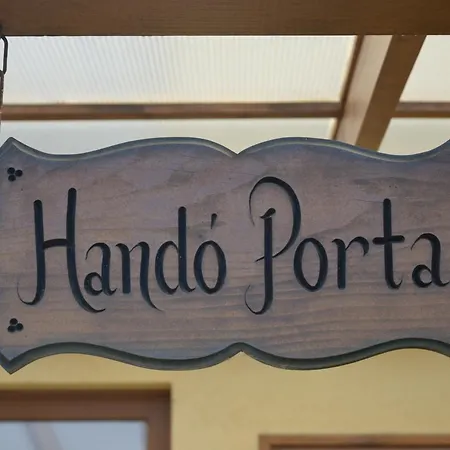 Hando Porta Szenna