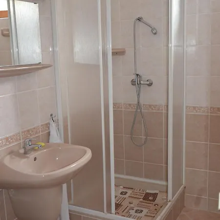 Hando Porta Szenna
